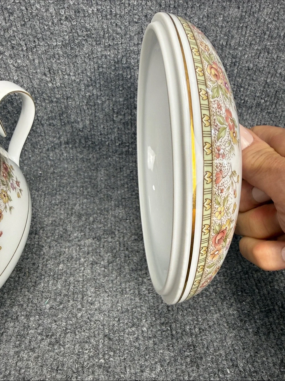 Noritake Ireland Morning Jewel Pattern 2767 Round Covered Vegetable Server